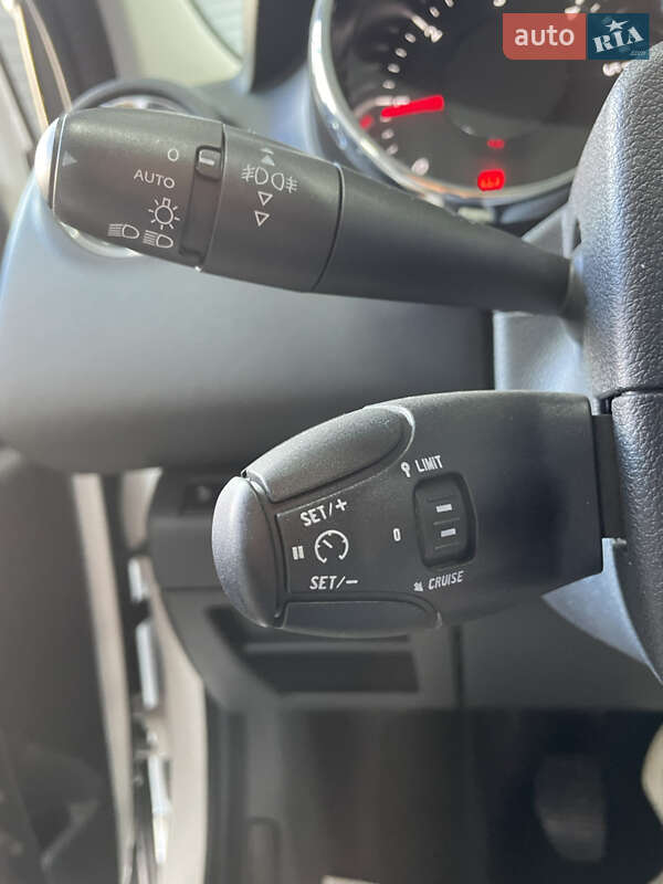 Внедорожник / Кроссовер Peugeot 3008 2014 в Стрые