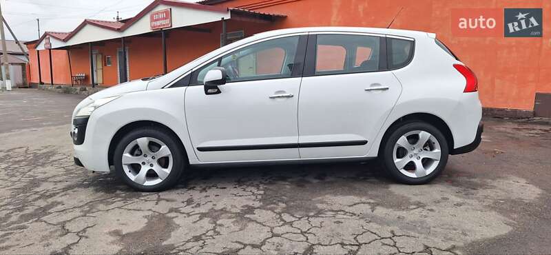 Внедорожник / Кроссовер Peugeot 3008 2012 в Новоархангельске