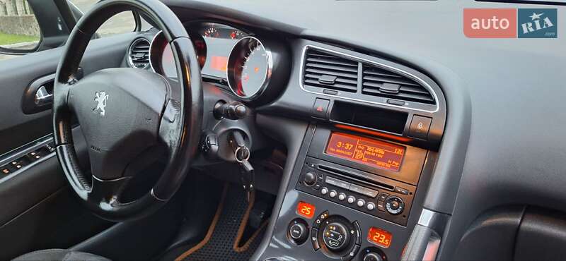 Внедорожник / Кроссовер Peugeot 3008 2012 в Новоархангельске