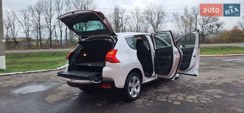 Внедорожник / Кроссовер Peugeot 3008 2012 в Новоархангельске