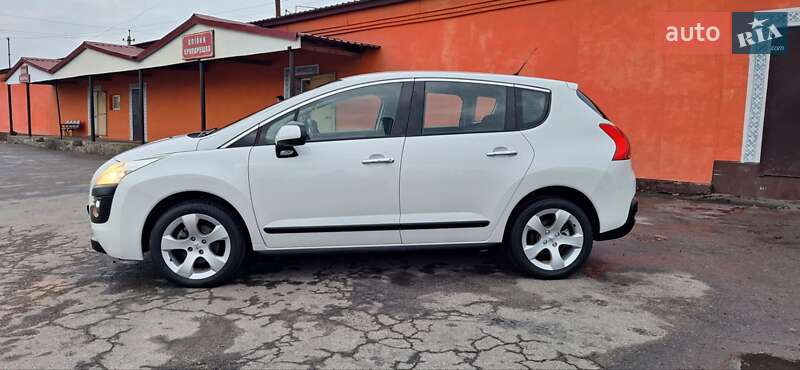 Внедорожник / Кроссовер Peugeot 3008 2012 в Новоархангельске