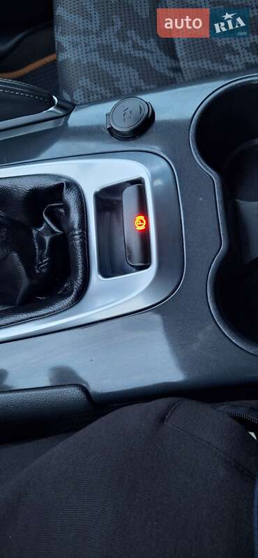 Внедорожник / Кроссовер Peugeot 3008 2012 в Новоархангельске