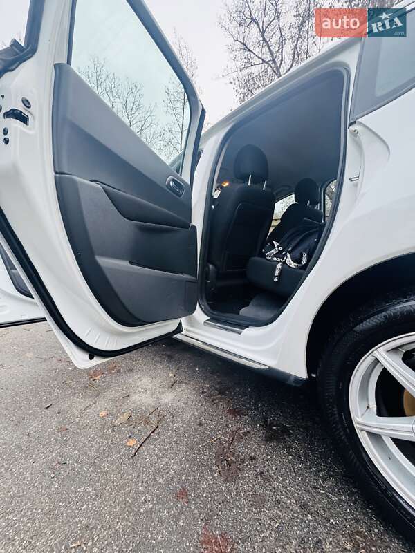 Внедорожник / Кроссовер Peugeot 3008 2011 в Киеве фото 7 Внедорожник / Кроссовер Peugeot 3008 2011 в Киеве