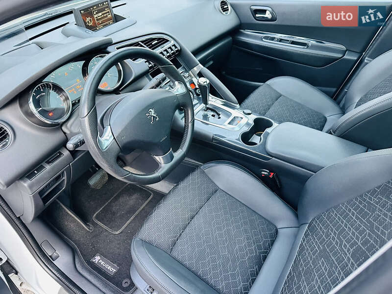 Внедорожник / Кроссовер Peugeot 3008 2016 в Киеве