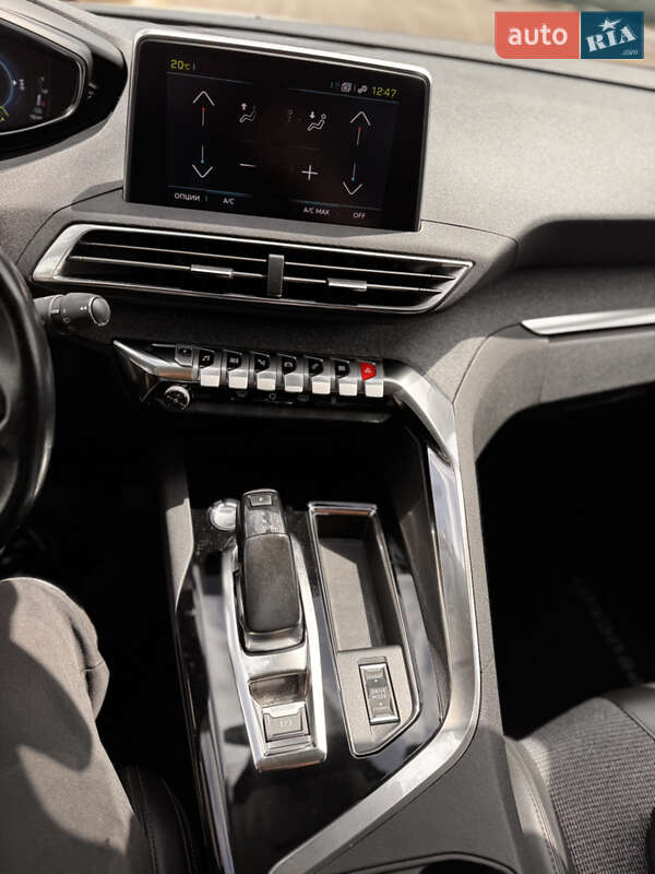 Внедорожник / Кроссовер Peugeot 3008 2020 в Киеве фото 50 Внедорожник / Кроссовер Peugeot 3008 2020 в Киеве