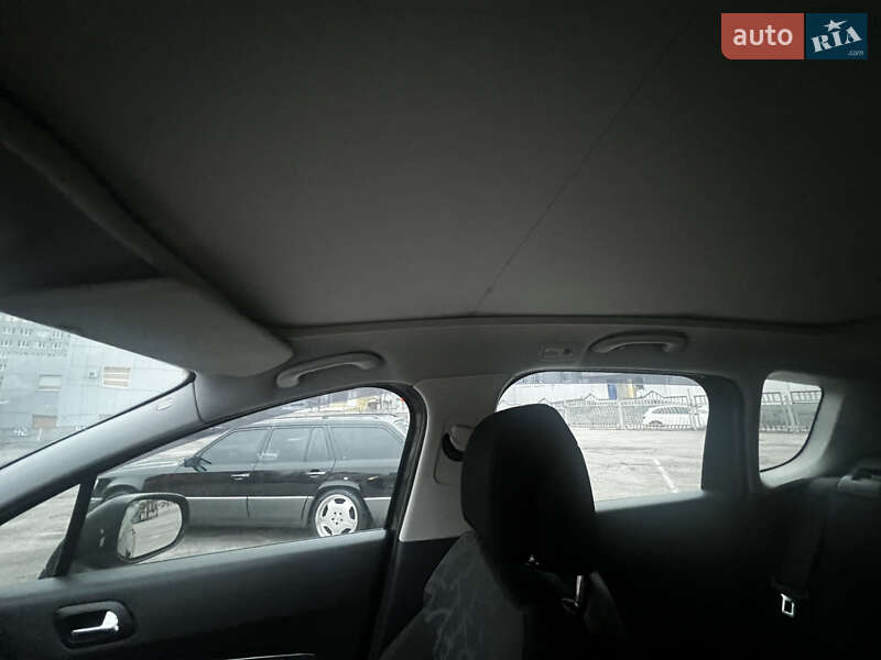 Позашляховик / Кросовер Peugeot 3008 2011 в Дніпрі