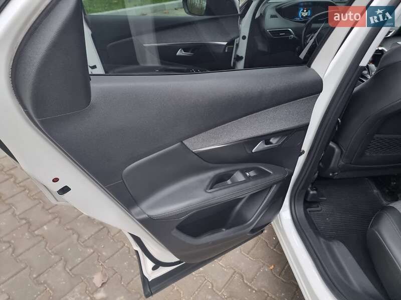 Внедорожник / Кроссовер Peugeot 3008 2019 в Ковеле фото 17 Внедорожник / Кроссовер Peugeot 3008 2019 в Ковеле
