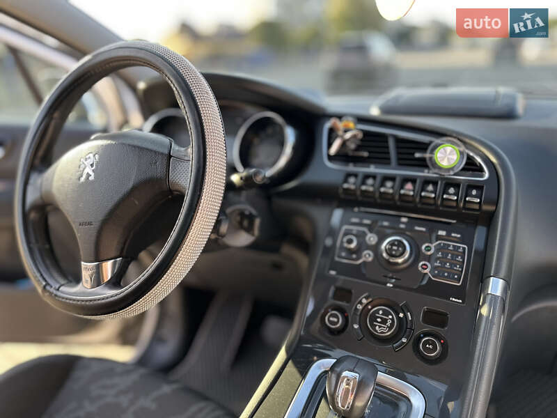 Позашляховик / Кросовер Peugeot 3008 2013 в Шептицькому