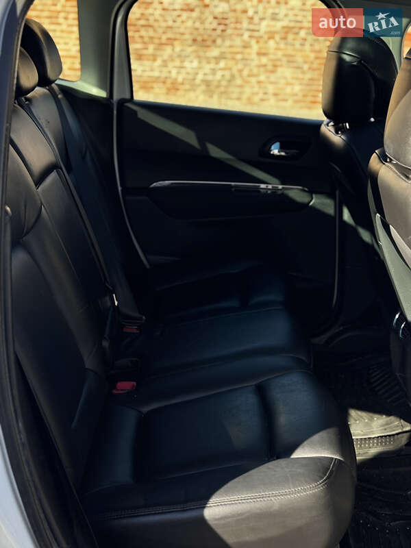 Внедорожник / Кроссовер Peugeot 3008 2011 в Тернополе