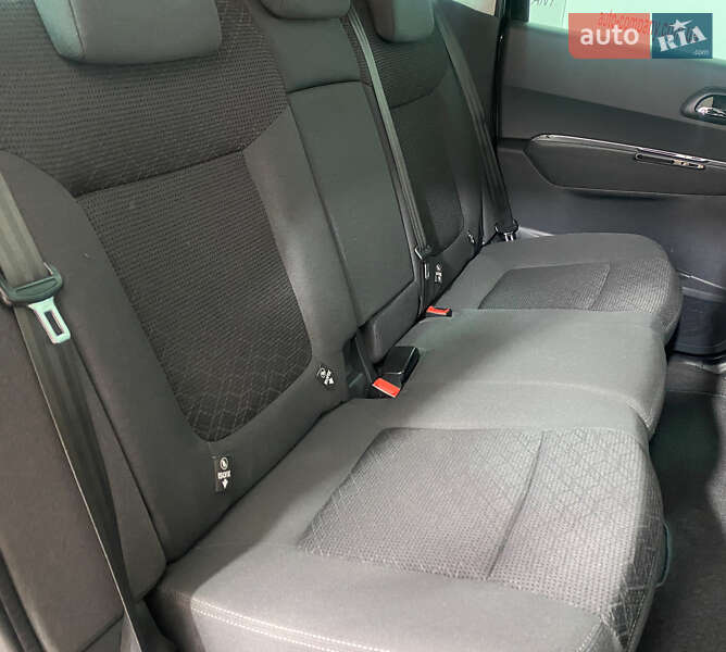 Внедорожник / Кроссовер Peugeot 3008 2016 в Львове фото 11 Внедорожник / Кроссовер Peugeot 3008 2016 в Львове