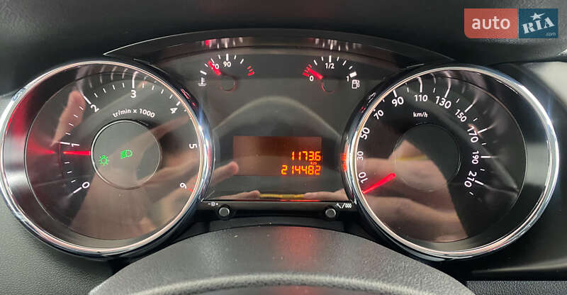 Внедорожник / Кроссовер Peugeot 3008 2016 в Львове фото 15 Внедорожник / Кроссовер Peugeot 3008 2016 в Львове