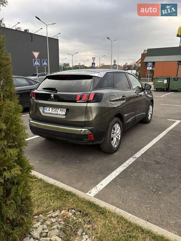Внедорожник / Кроссовер Peugeot 3008 2019 в Киеве