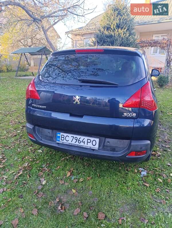 Позашляховик / Кросовер Peugeot 3008 2010 в Трускавці