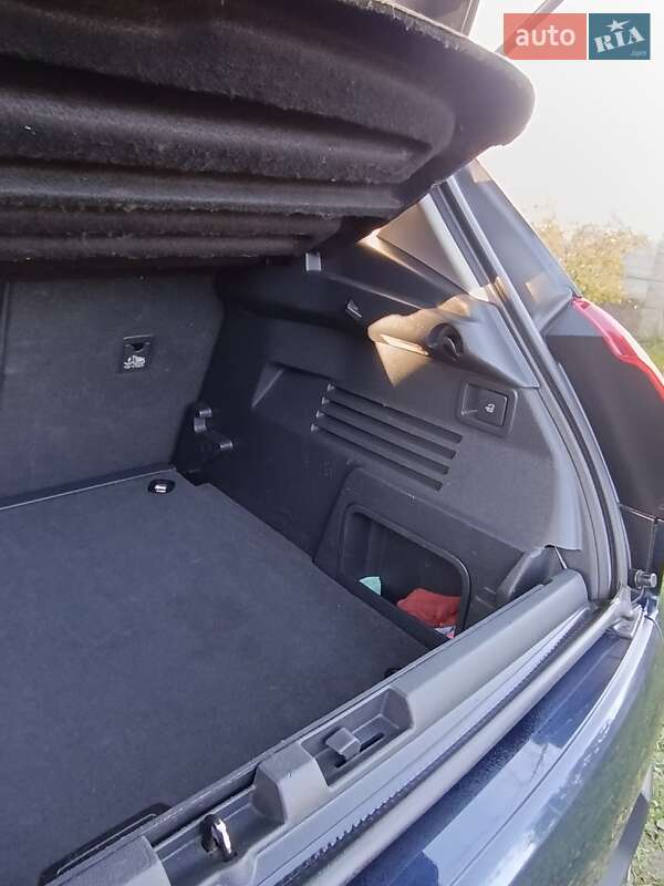 Позашляховик / Кросовер Peugeot 3008 2010 в Трускавці