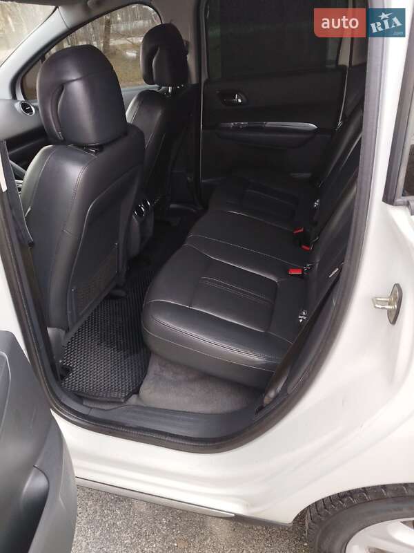 Внедорожник / Кроссовер Peugeot 3008 2011 в Киеве