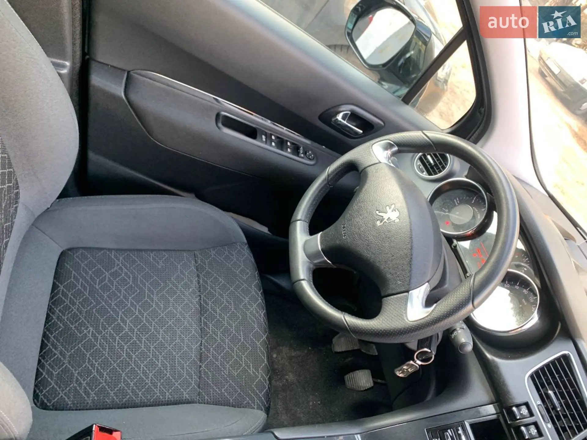 2015 Peugeot 3008 - мініатюра 9