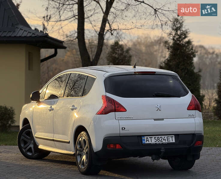 Позашляховик / Кросовер Peugeot 3008 2010 в Чернівцях