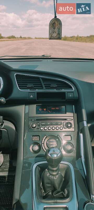 Позашляховик / Кросовер Peugeot 3008 2011 в Бару