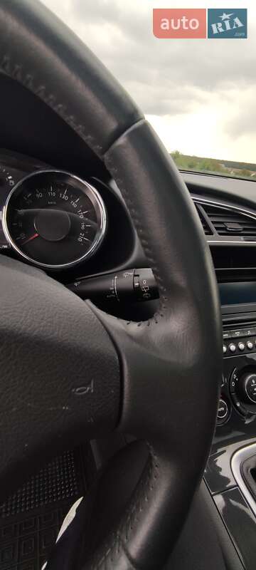 Позашляховик / Кросовер Peugeot 3008 2011 в Бару