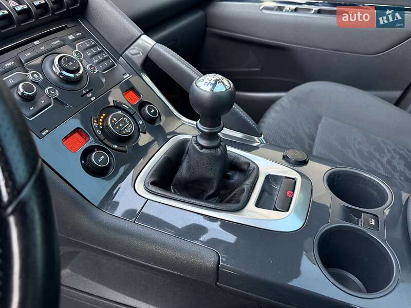 Внедорожник / Кроссовер Peugeot 3008 2013 в Стрые