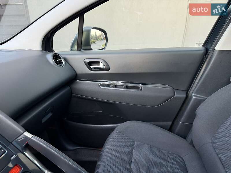 Внедорожник / Кроссовер Peugeot 3008 2013 в Стрые