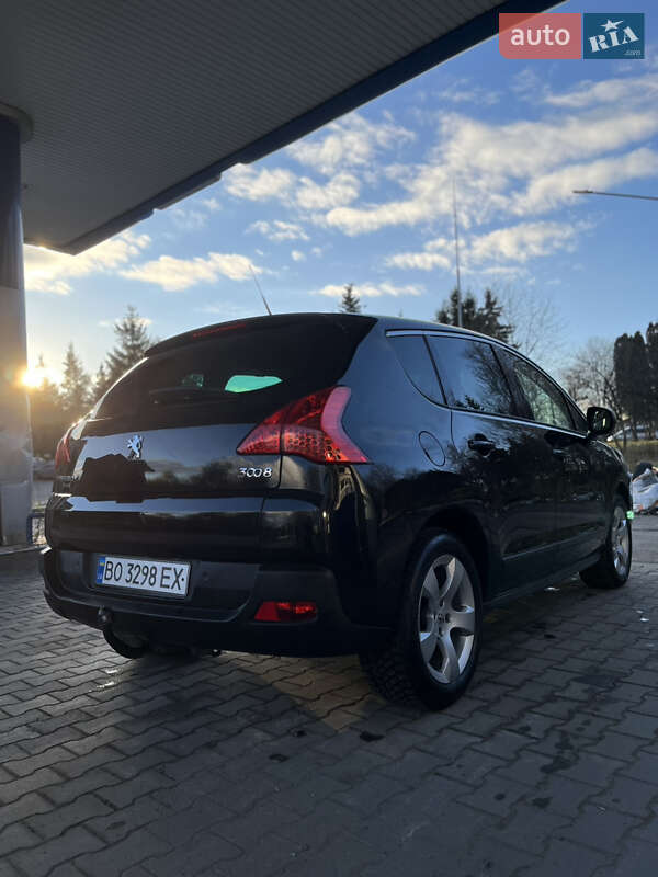 Позашляховик / Кросовер Peugeot 3008 2010 в Дубні