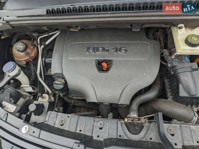 Позашляховик / Кросовер Peugeot 3008 2010 в Вінниці