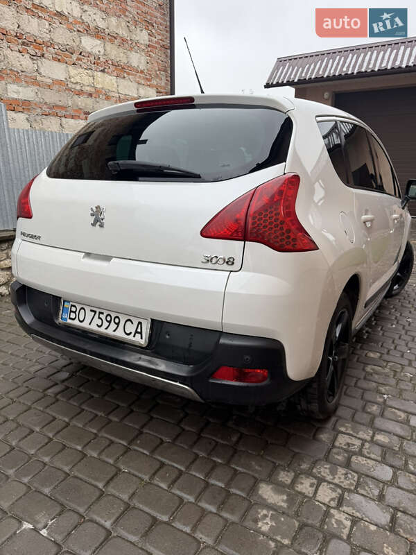 Внедорожник / Кроссовер Peugeot 3008 2010 в Тернополе