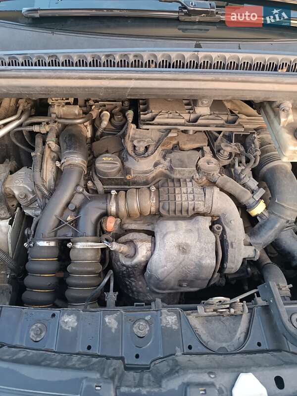 Позашляховик / Кросовер Peugeot 3008 2011 в Котельві фото 17 Позашляховик / Кросовер Peugeot 3008 2011 в Котельві