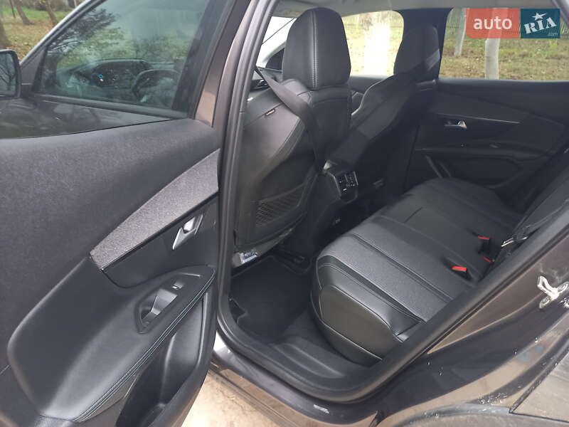 Внедорожник / Кроссовер Peugeot 3008 2020 в Черновцах