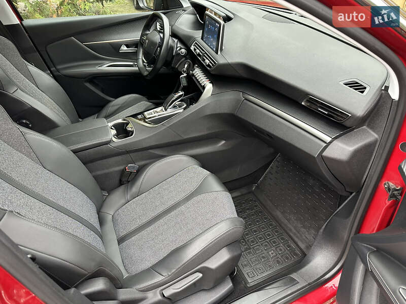 Внедорожник / Кроссовер Peugeot 3008 2020 в Киеве