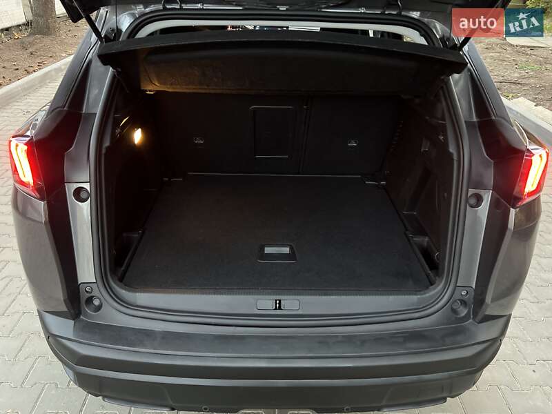 Внедорожник / Кроссовер Peugeot 3008 2020 в Львове