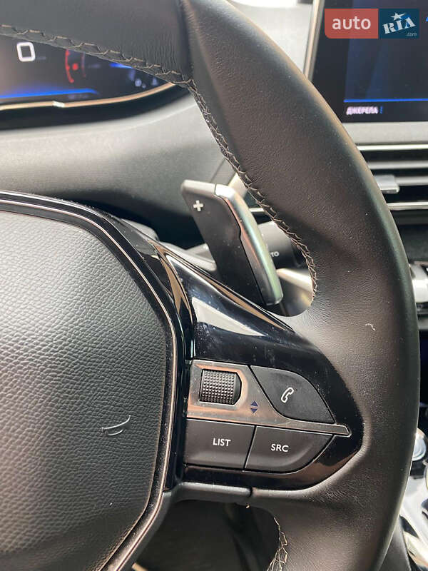 Внедорожник / Кроссовер Peugeot 3008 2019 в Киеве