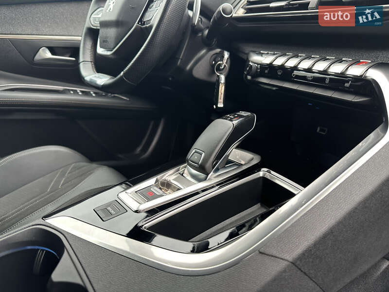 Внедорожник / Кроссовер Peugeot 3008 2019 в Луцке