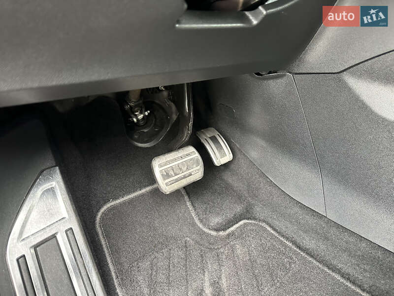 Внедорожник / Кроссовер Peugeot 3008 2019 в Луцке