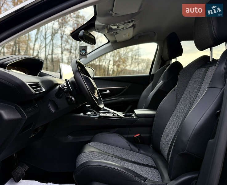 Внедорожник / Кроссовер Peugeot 3008 2017 в Луцке