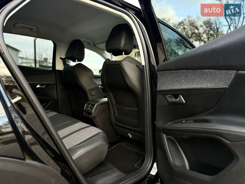 Внедорожник / Кроссовер Peugeot 3008 2017 в Луцке