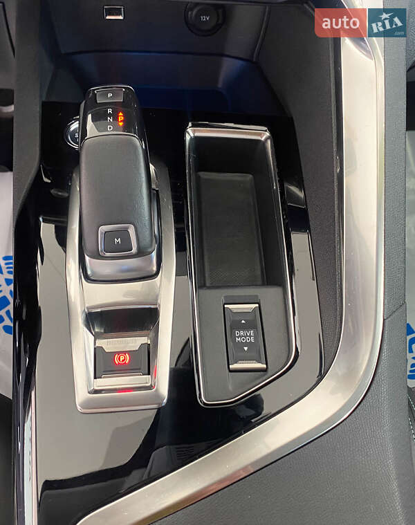 Внедорожник / Кроссовер Peugeot 3008 2020 в Львове