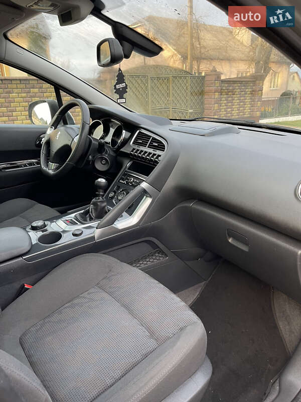 Внедорожник / Кроссовер Peugeot 3008 2013 в Дубно фото 16 Внедорожник / Кроссовер Peugeot 3008 2013 в Дубно