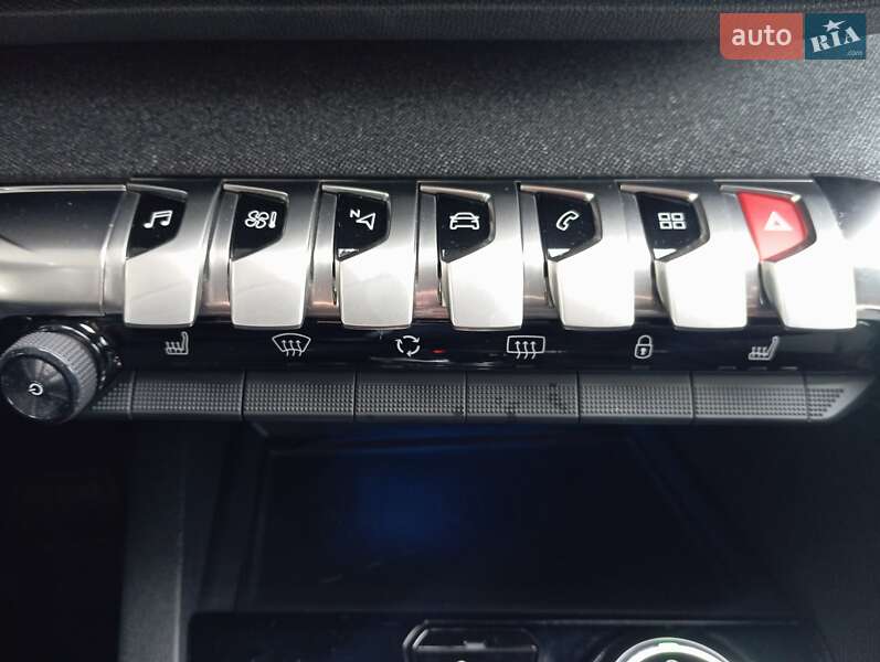 Внедорожник / Кроссовер Peugeot 3008 2019 в Киеве фото 22 Внедорожник / Кроссовер Peugeot 3008 2019 в Киеве