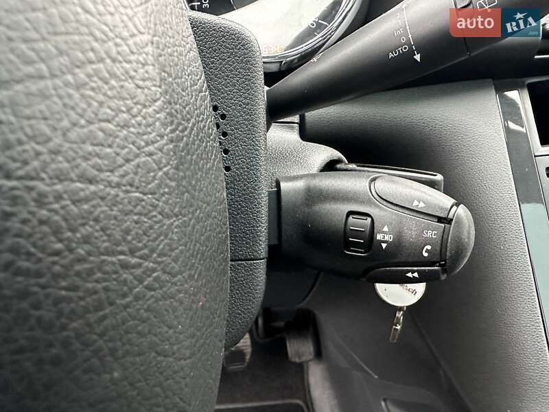 Внедорожник / Кроссовер Peugeot 3008 2016 в Луцке