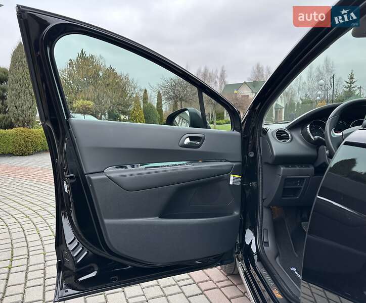 Внедорожник / Кроссовер Peugeot 3008 2016 в Луцке