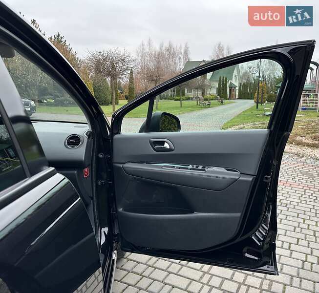 Внедорожник / Кроссовер Peugeot 3008 2016 в Луцке