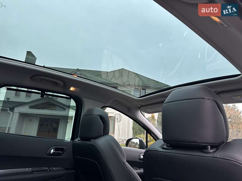 Внедорожник / Кроссовер Peugeot 3008 2016 в Луцке