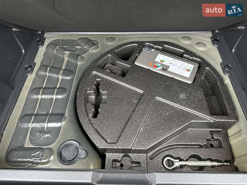 Внедорожник / Кроссовер Peugeot 3008 2016 в Луцке