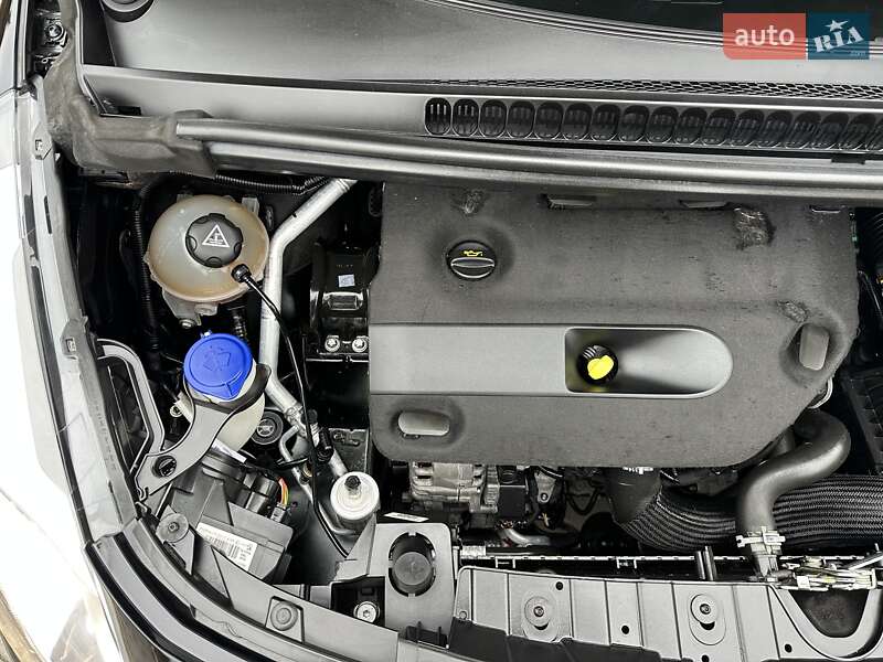 Внедорожник / Кроссовер Peugeot 3008 2016 в Луцке