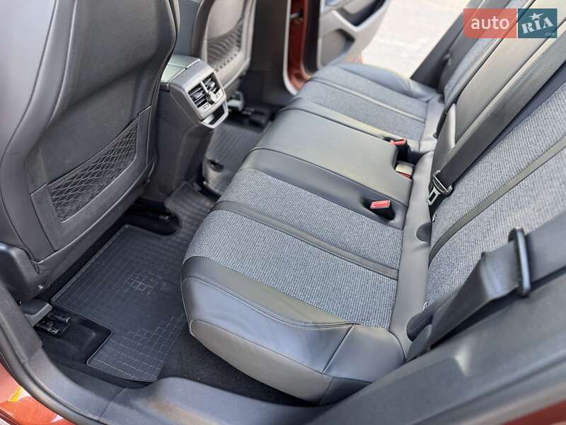 Внедорожник / Кроссовер Peugeot 3008 2017 в Киеве