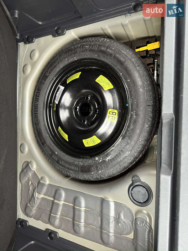 Внедорожник / Кроссовер Peugeot 3008 2015 в Киеве фото 25 Внедорожник / Кроссовер Peugeot 3008 2015 в Киеве