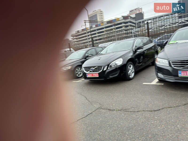 Внедорожник / Кроссовер Peugeot 3008 2015 в Киеве фото 44 Внедорожник / Кроссовер Peugeot 3008 2015 в Киеве