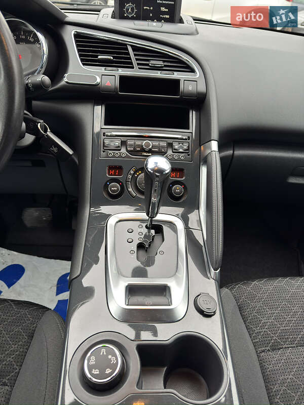 Внедорожник / Кроссовер Peugeot 3008 2015 в Киеве фото 50 Внедорожник / Кроссовер Peugeot 3008 2015 в Киеве